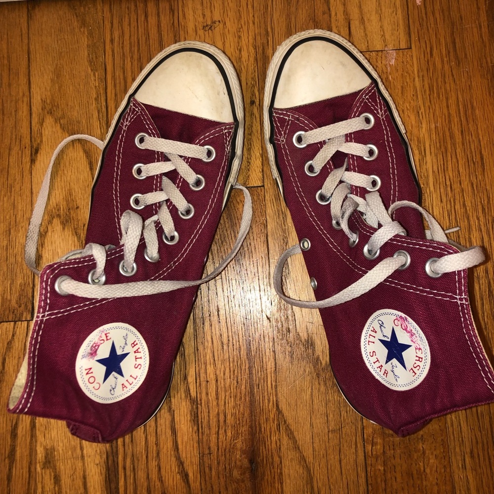 Maroon/Burgundy High Top Converse